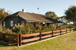 Henton Cottage, Australind