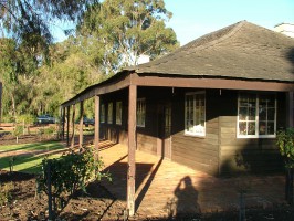 Henton Cottage, Australind
