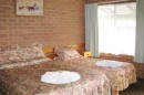 Amana _Inn_Standard_Room_sml